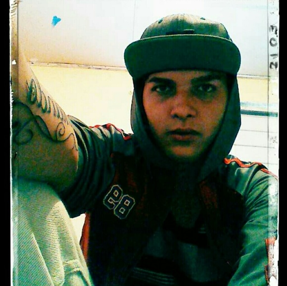 Meet your Posher, Kevin - Picture 3 of 4